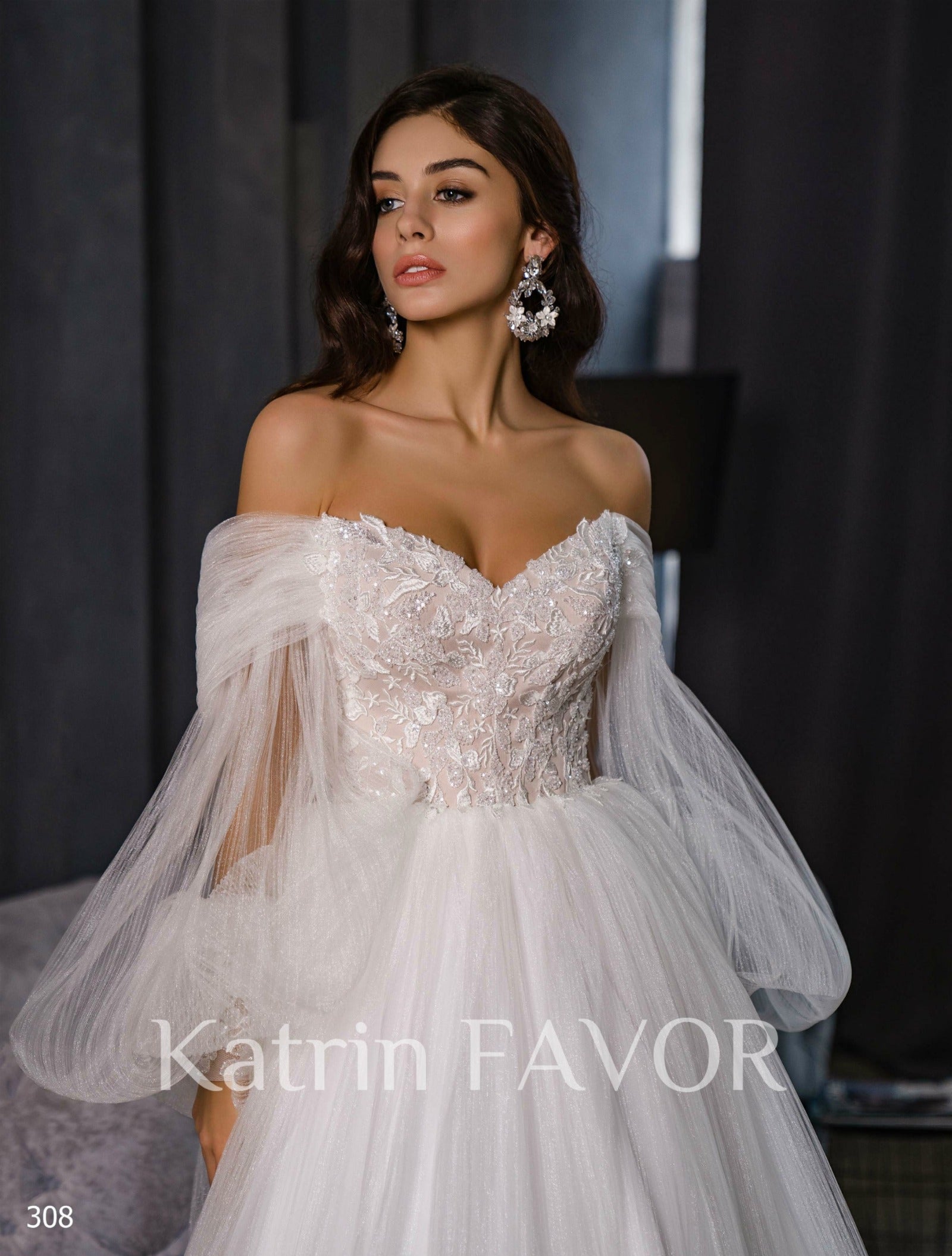 KatrinFAVORboutique-Puff sleeve fairy wedding dress