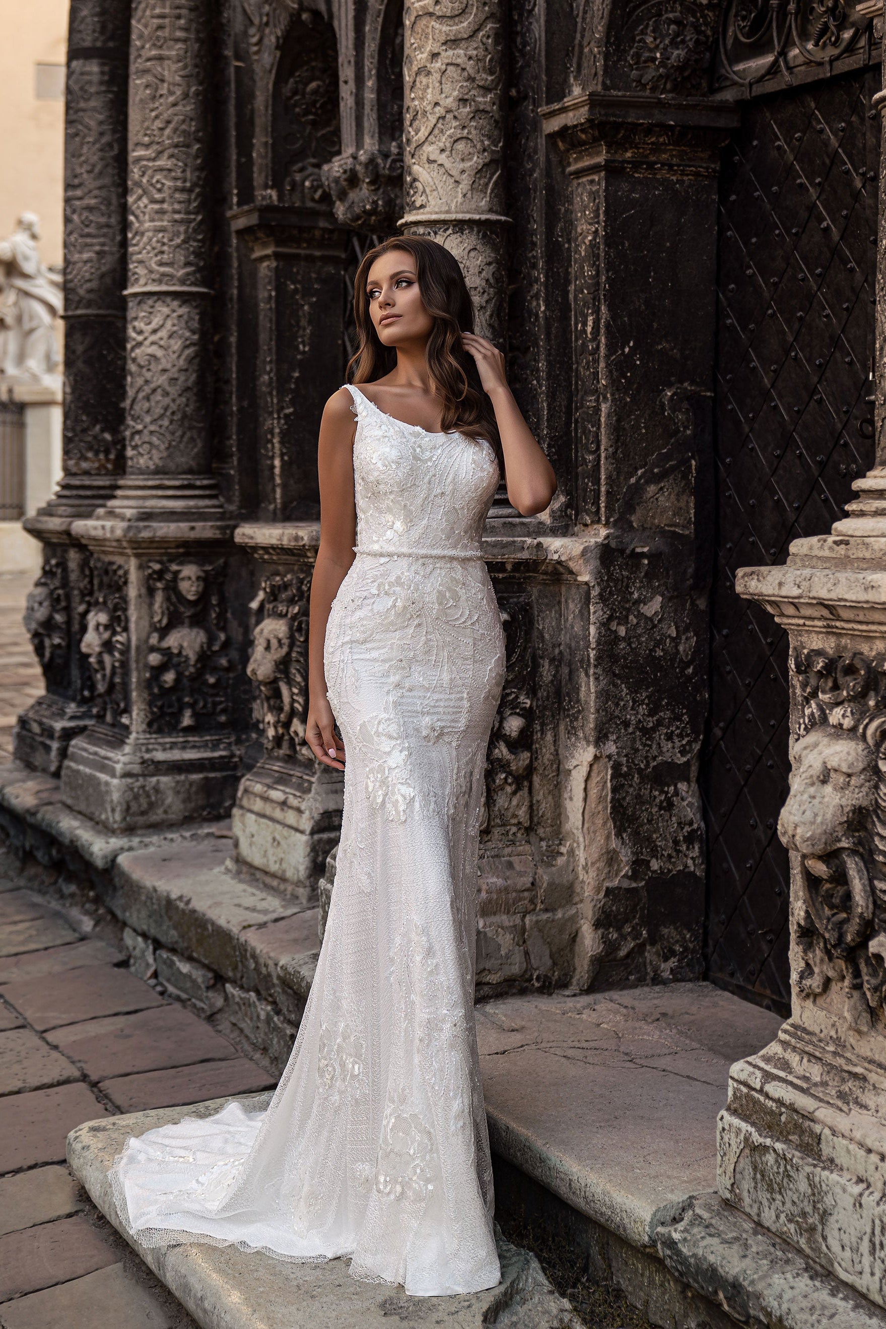 KatrinFAVORboutique-Backless wedding dress Fitted lace mermaid wedding dress