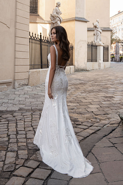 KatrinFAVORboutique-Backless wedding dress Fitted lace mermaid wedding dress