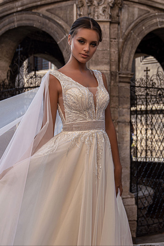 KatrinFAVORboutique-Bohemian maternity wedding dress Tulle cape wedding