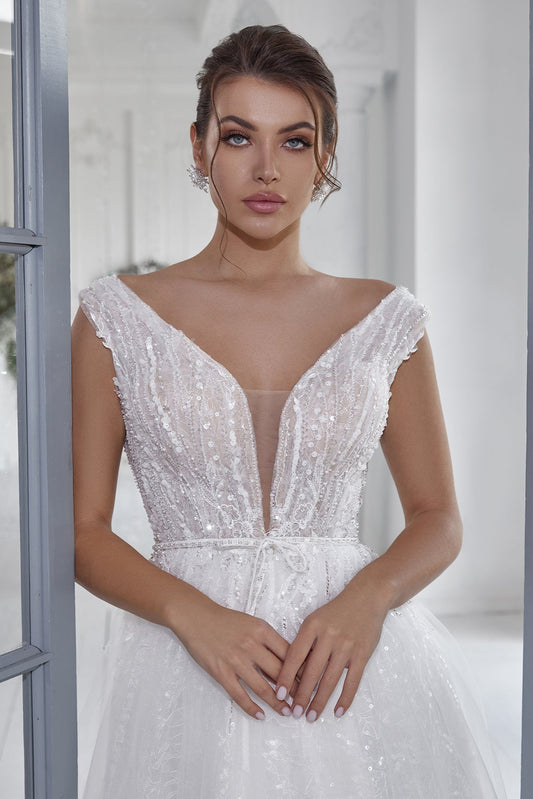 Wedding dress plunge | Wedding gowns with sequins | KatrinFAVOR