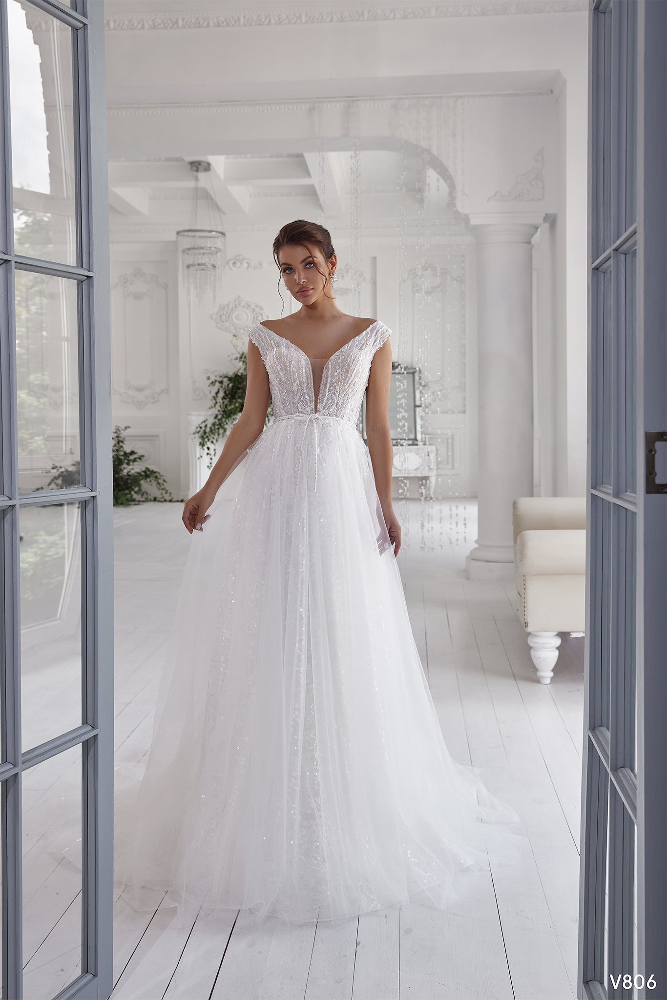 Wedding dress plunge | Wedding gowns with sequins | KatrinFAVOR