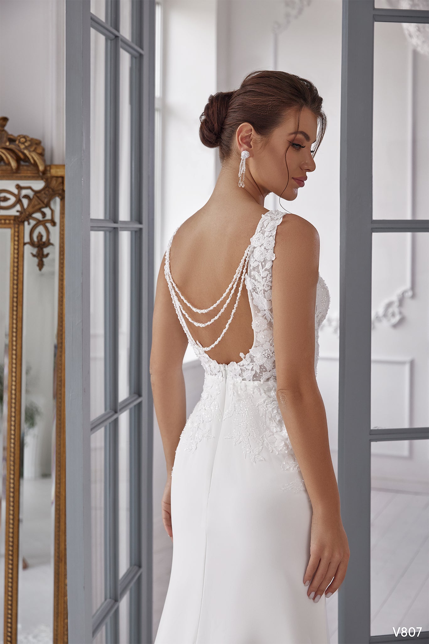 Backless wedding dress Crepe wedding dress