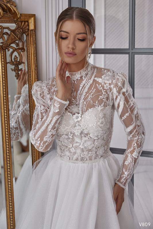 Two in one wedding gown Long sleeve wedding dress