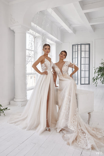 Short sleeve wedding dress Wedding dress with bows