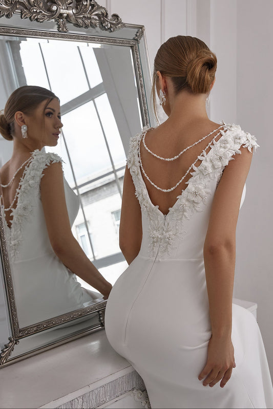 Minimal wedding dress Low back wedding dress