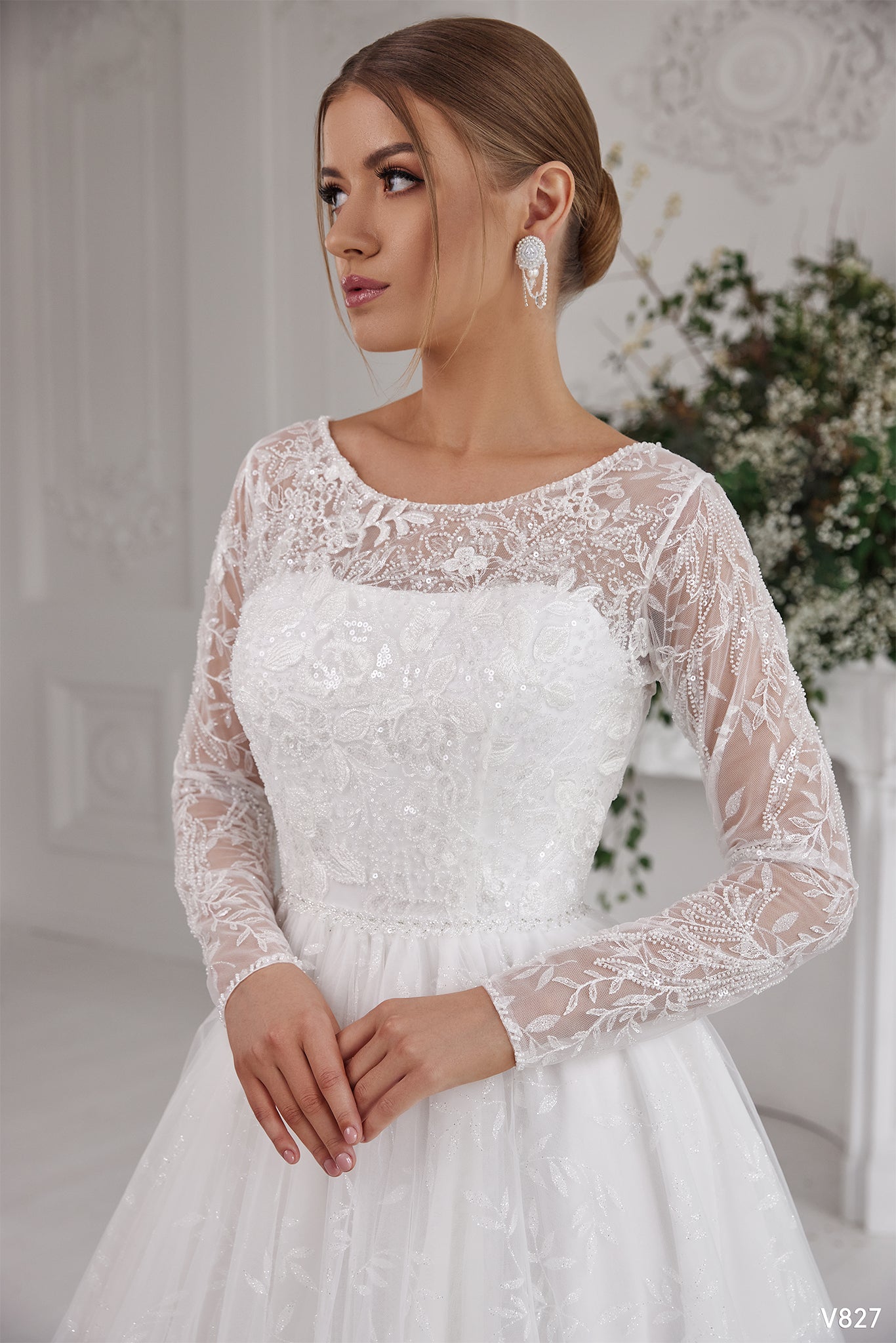 KatrinFAVORboutique-Long sleeve dress wedding Modest bridal dresses