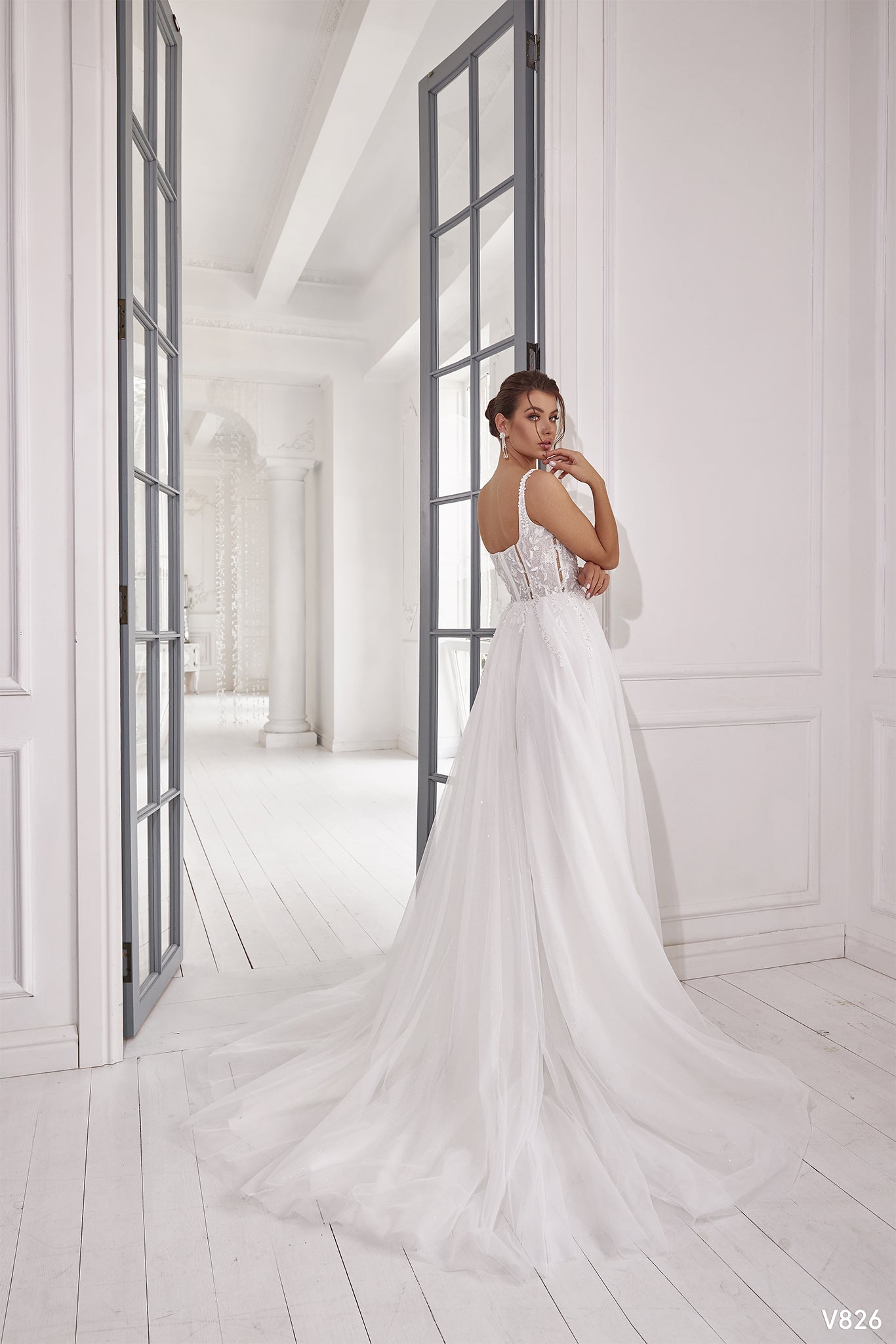KatrinFAVORboutique-Long sleeve dress wedding Modest bridal dresses