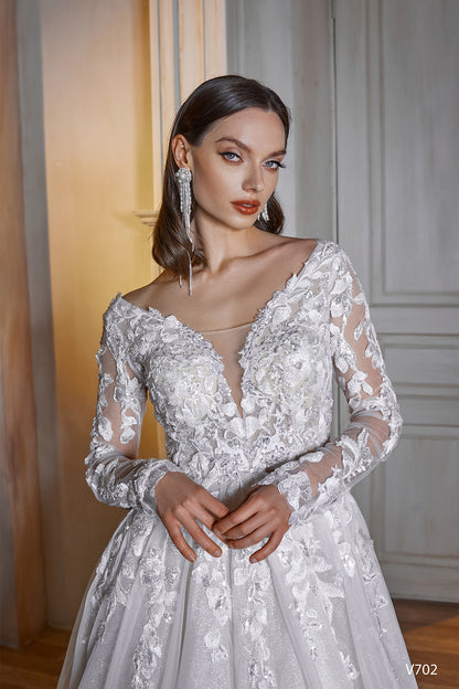 Long sleeve low back wedding dress | Flowy wedding gown | KatrinFAVOR
