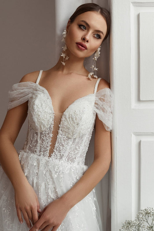 Romantic off the shoulder tulle wedding dress