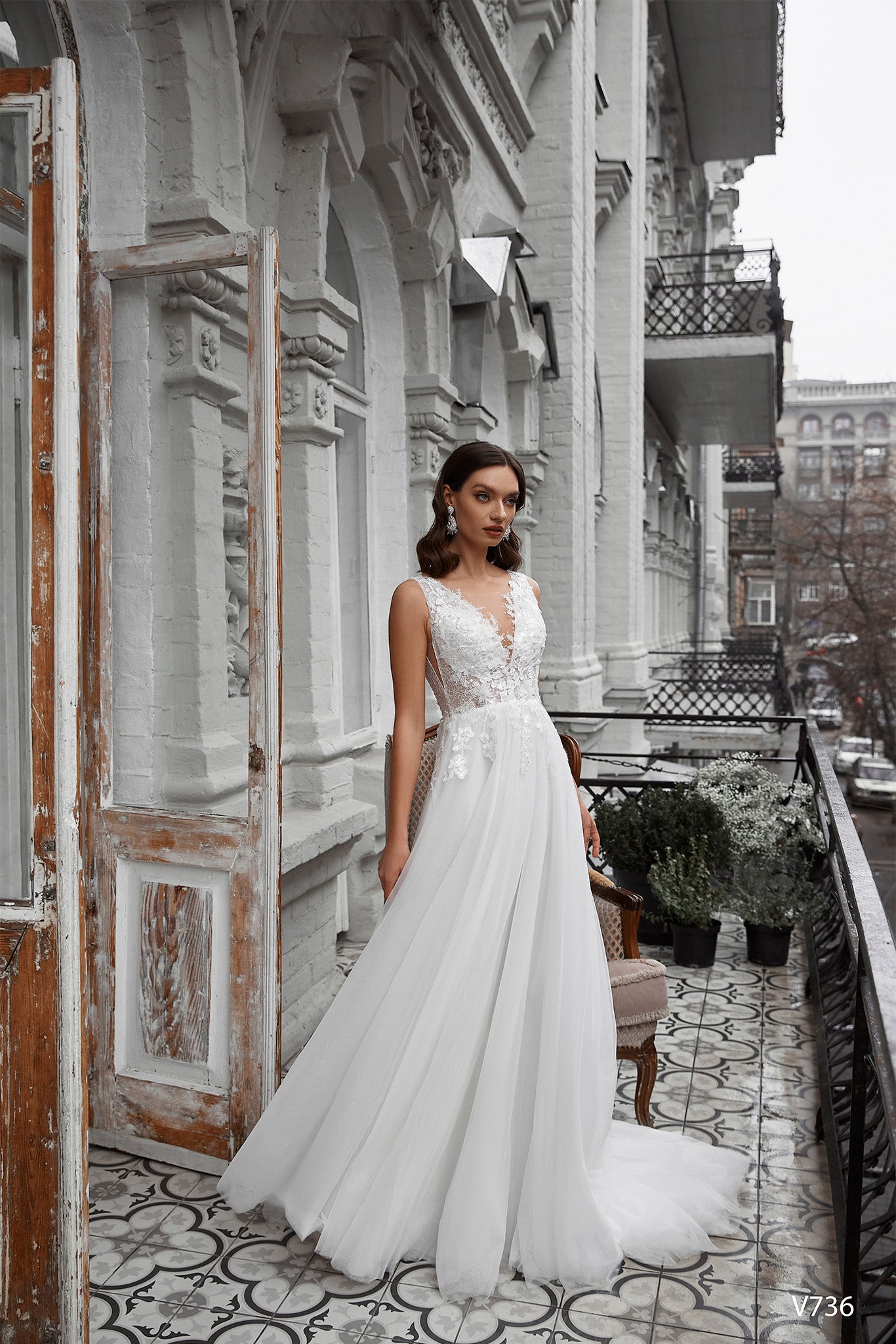 Simple A-line rustic wedding dress