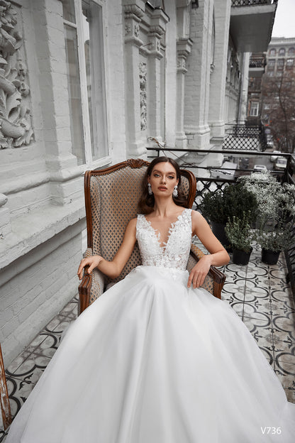 Simple A-line rustic wedding dress