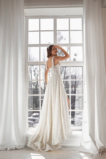Tie-up sparkle wedding dress with slit