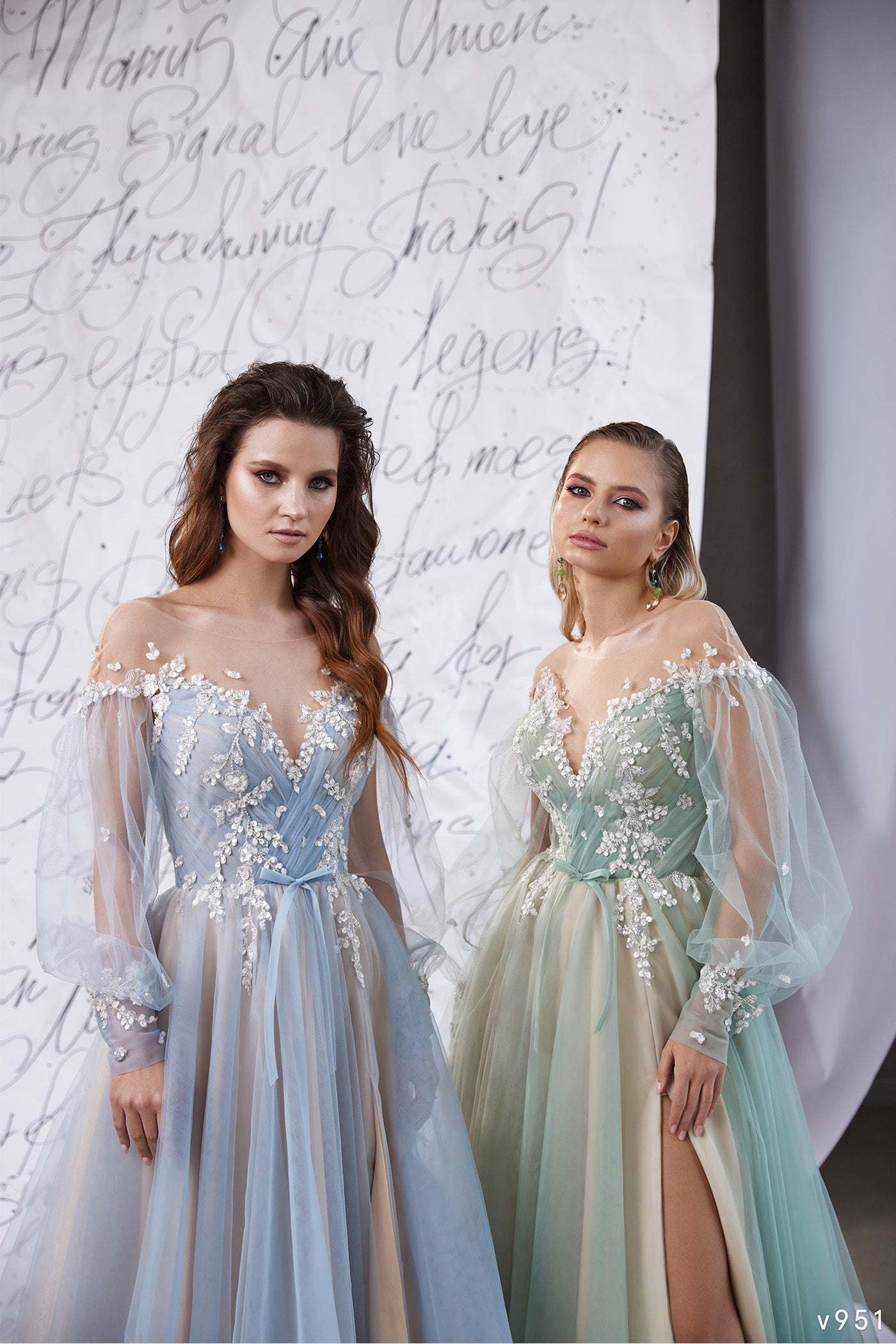 KatrinFAVORboutique-Flower applique prom dress Fairytale evening dresses 