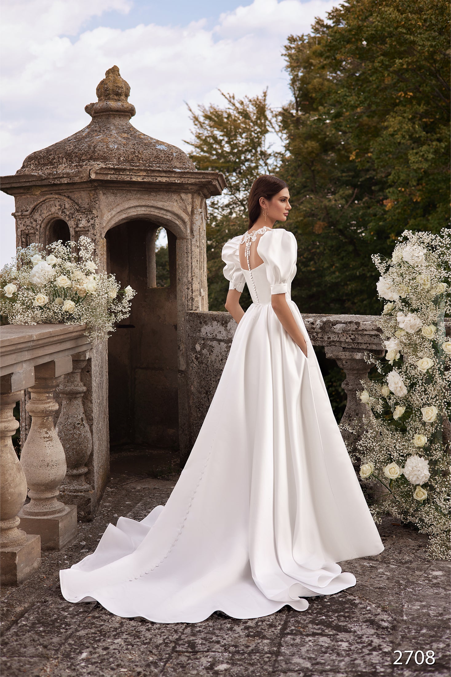 chiffon puff sleeve wedding dress 2022 Custom-Made Chiffon Beaded bell sleeve wedding dress with Cold Shoulder, High Split, Sleeves, and Floor-Length Hemline