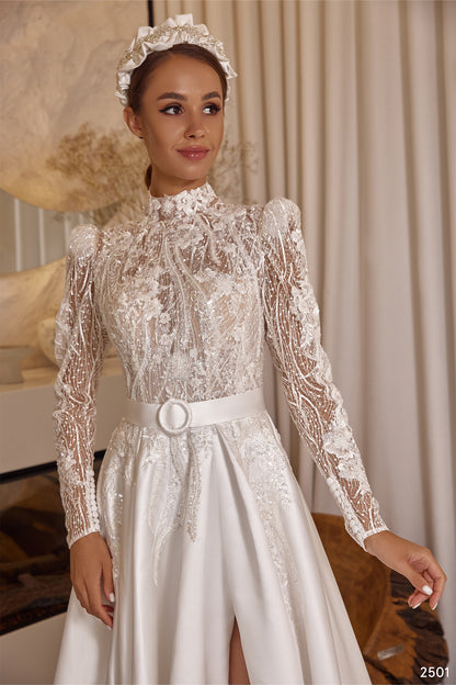 KatrinFAVORboutique-Back button wedding dress Classy modern wedding dress