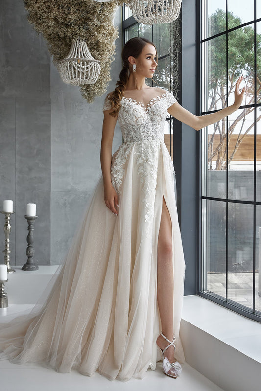 Floral embroidered wedding dress Tulle wedding gown