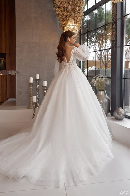 KatrinFAVORboutique-Wedding dress with balloon sleeves Princess bridals