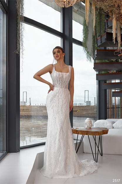 Embroidered sheath 2 in 1 wedding dress