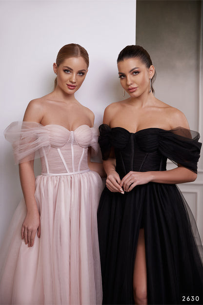 Off the shoulder tulle alternative wedding dress