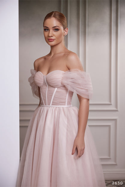 Off the shoulder tulle alternative wedding dress