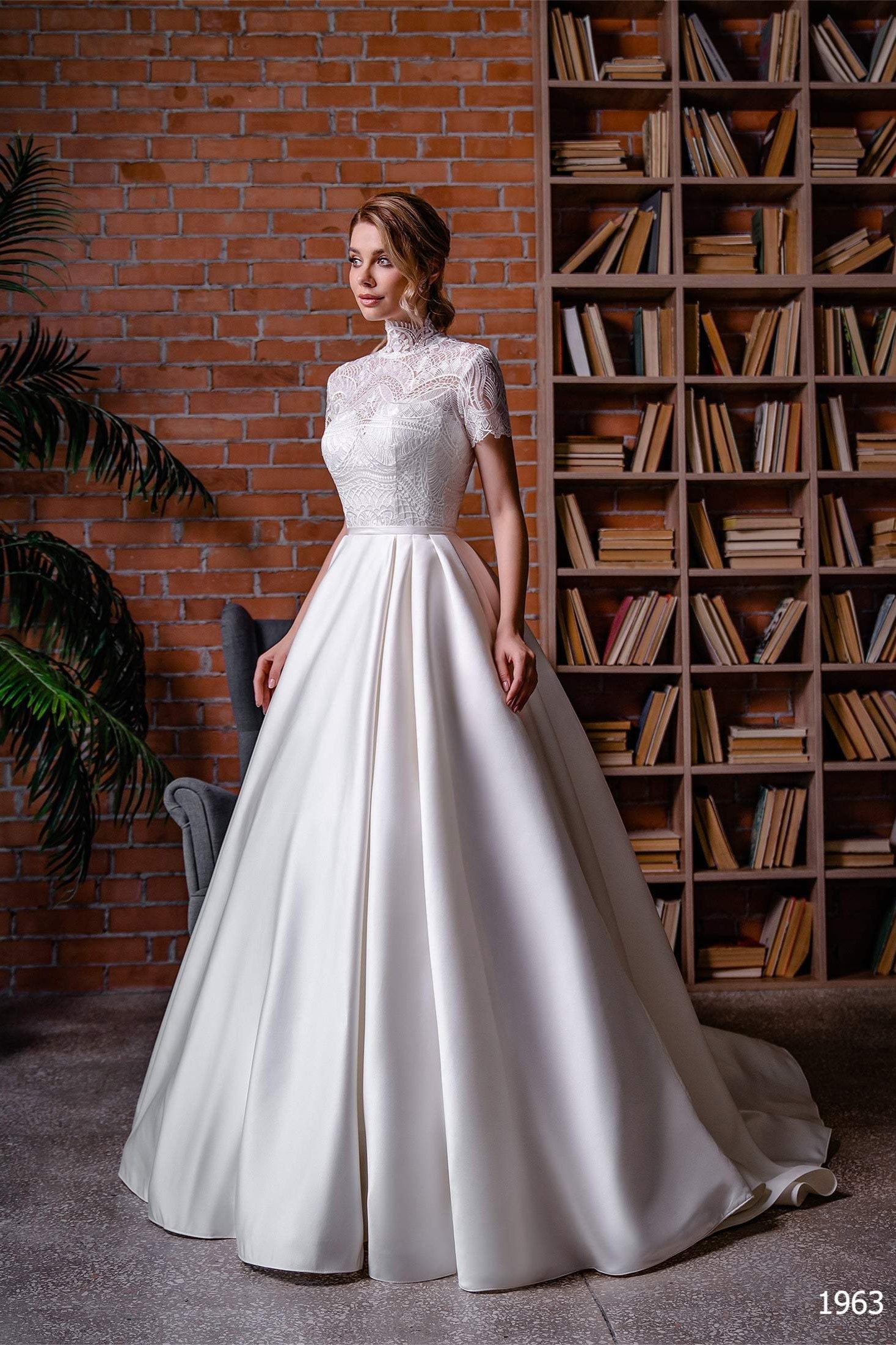 A line formal dress with pockets | Gala evening dresses | KatrinFAVOR Katrin FAVOR boutique A line formal dress with pockets | Gala evening dresses | KatrinFAVOR Katrin FAVOR boutique