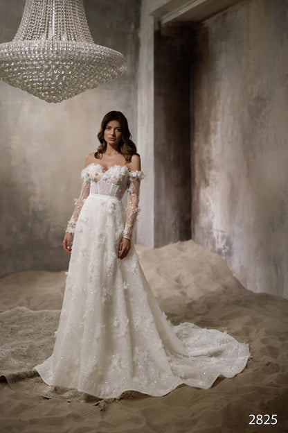 KatrinFAVORboutique-Corset fitted wedding dress Convertible bridal dress 