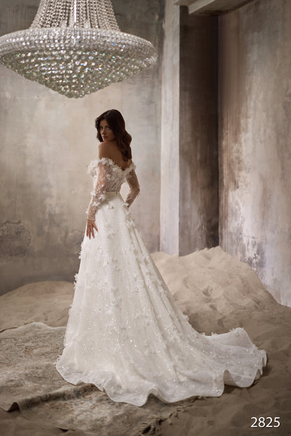 KatrinFAVORboutique-Corset fitted wedding dress Convertible bridal dress 