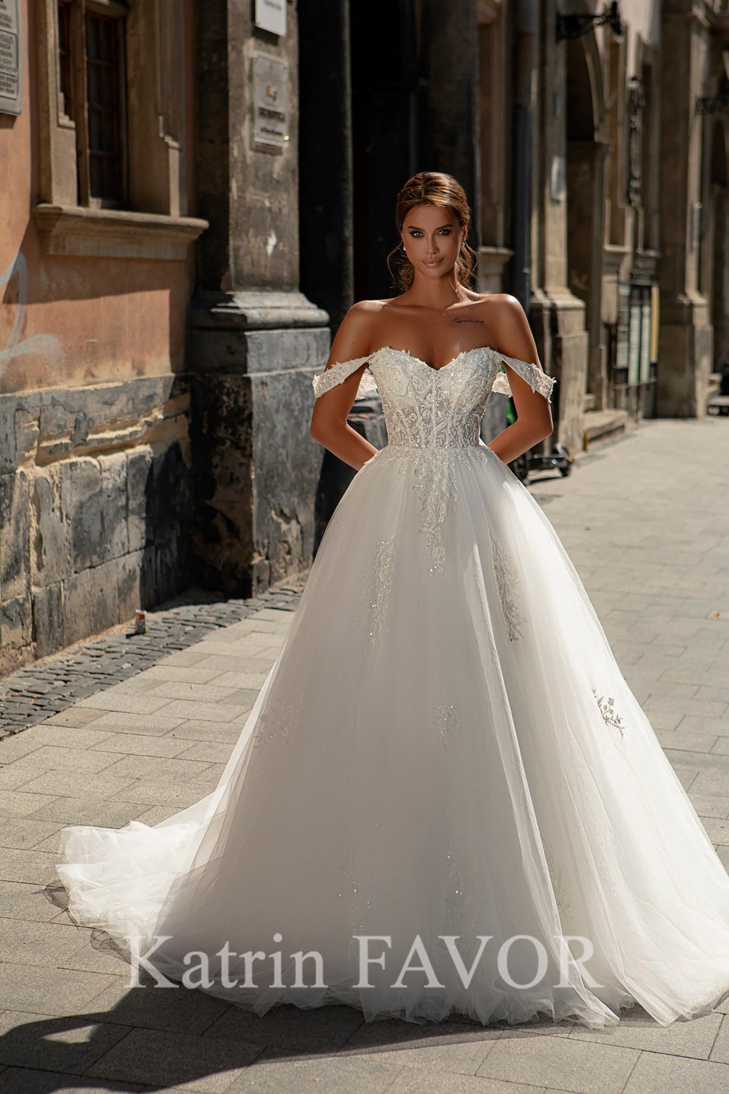 KatrinFAVORboutique-Fairy sparkle ballgown wedding dress