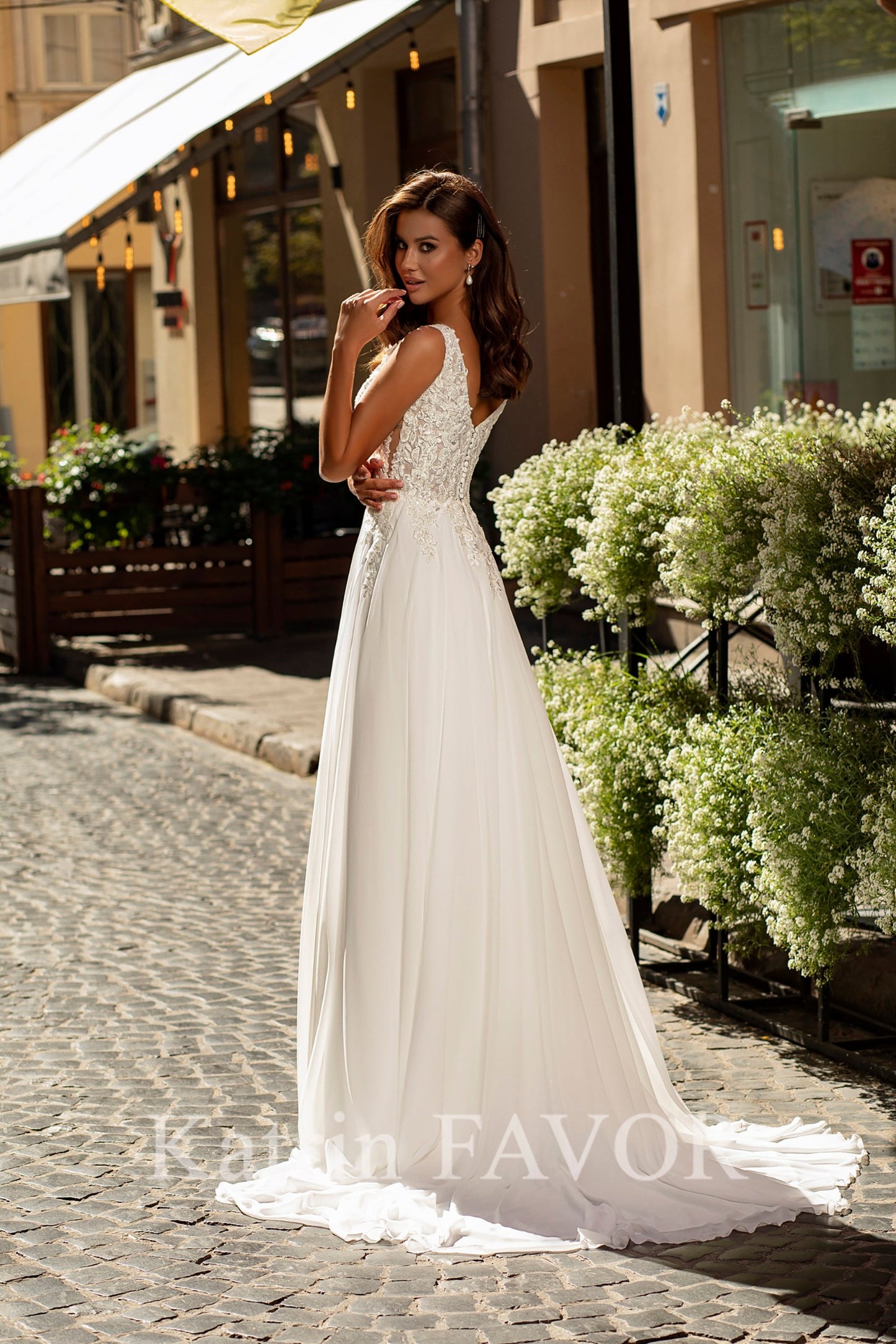 KatrinFAVORboutique-Chiffon a-line embroidered wedding dress
