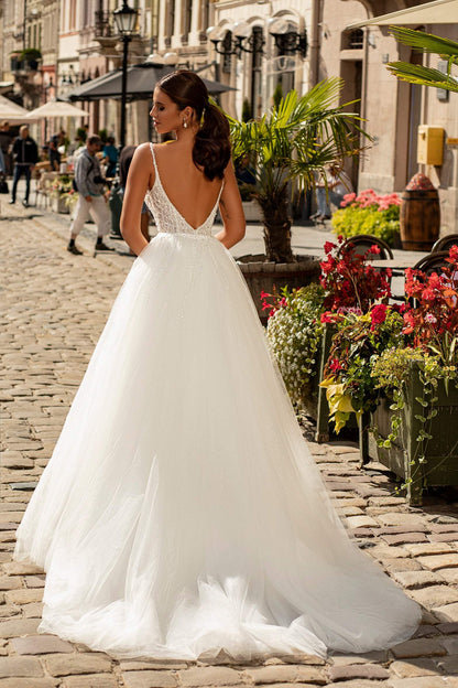 KatrinFAVORboutique-Backless mermaid wedding gown Beautiful couture gowns