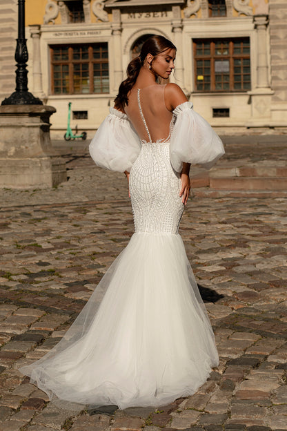 Sweetheart mermaid embroidered wedding dress