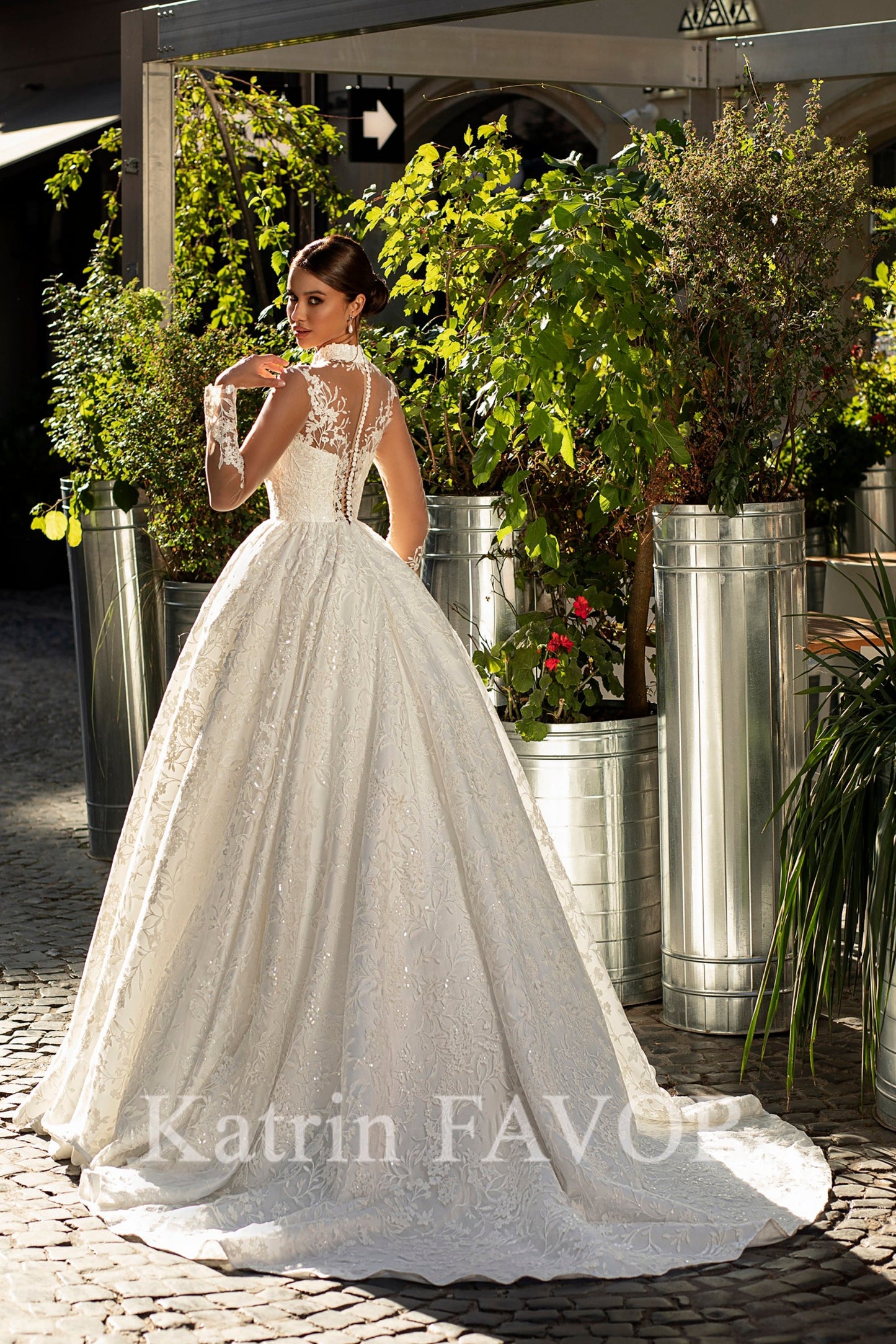 KatrinFAVORboutique-Lace ballgown princess wedding dress