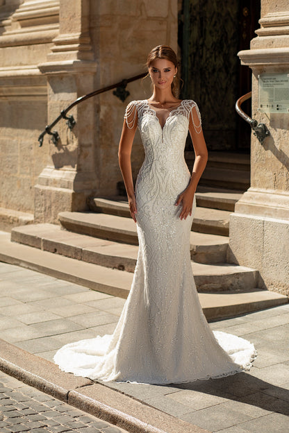 Luxury lace sheath wedding dress