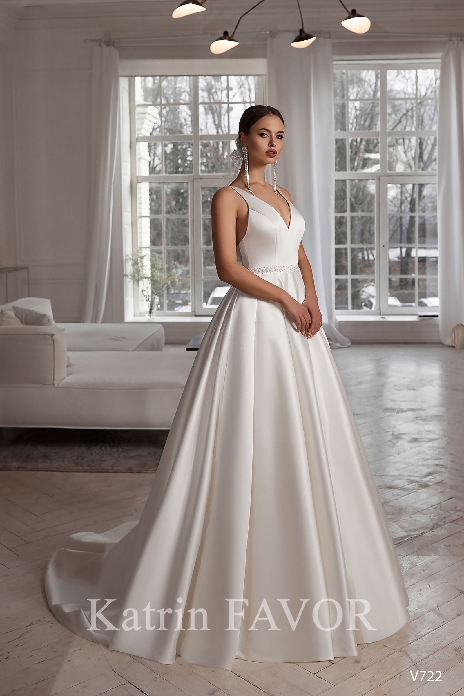 KatrinFAVORboutique-Simple elegant V-neck satin wedding dress