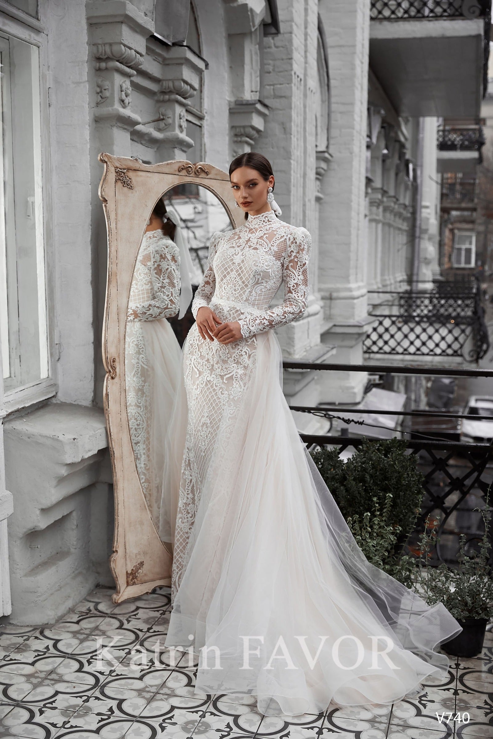 KatrinFAVORboutique-Modest lace wedding dress