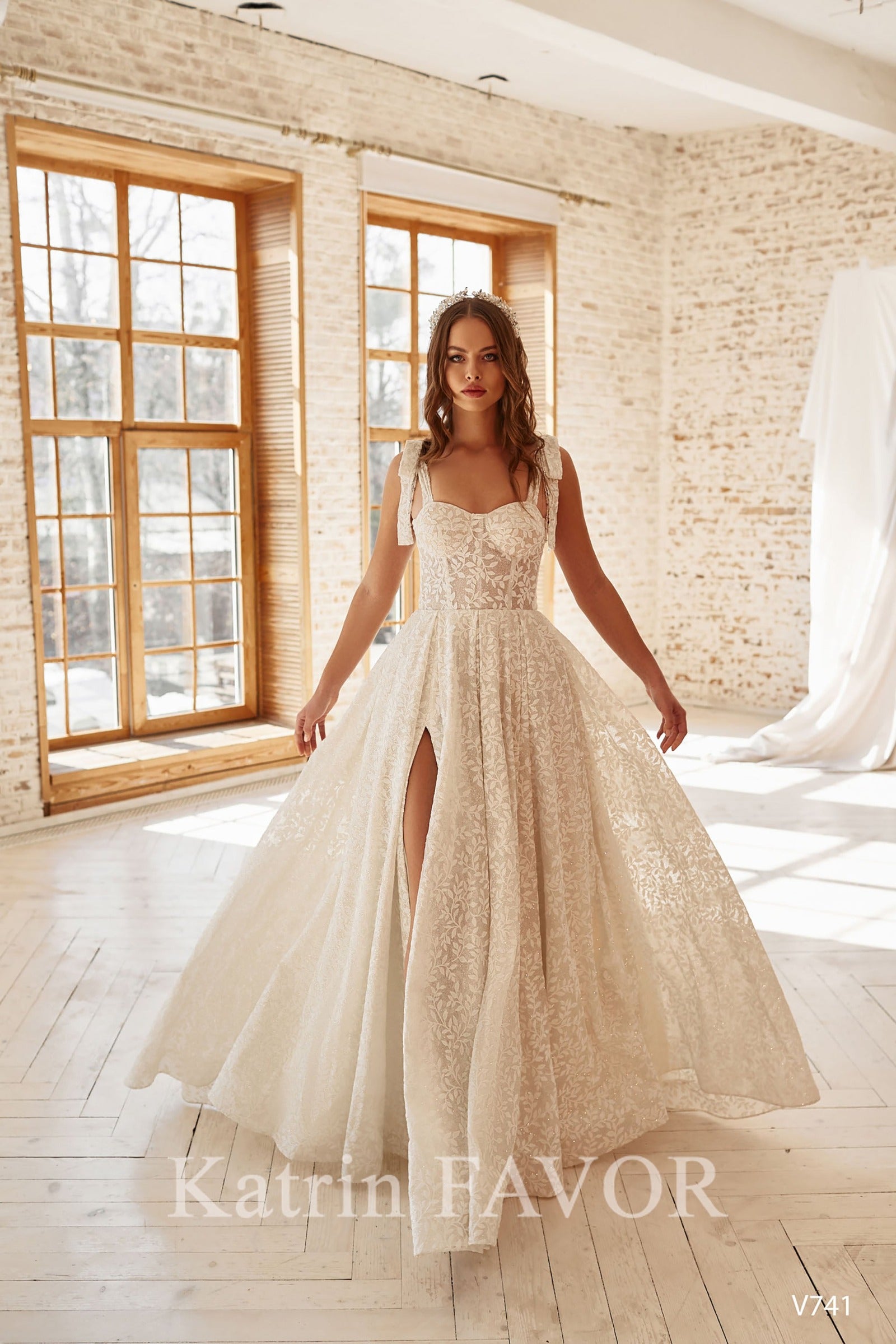 KatrinFAVORboutique-Tie-up sparkle wedding dress with slit