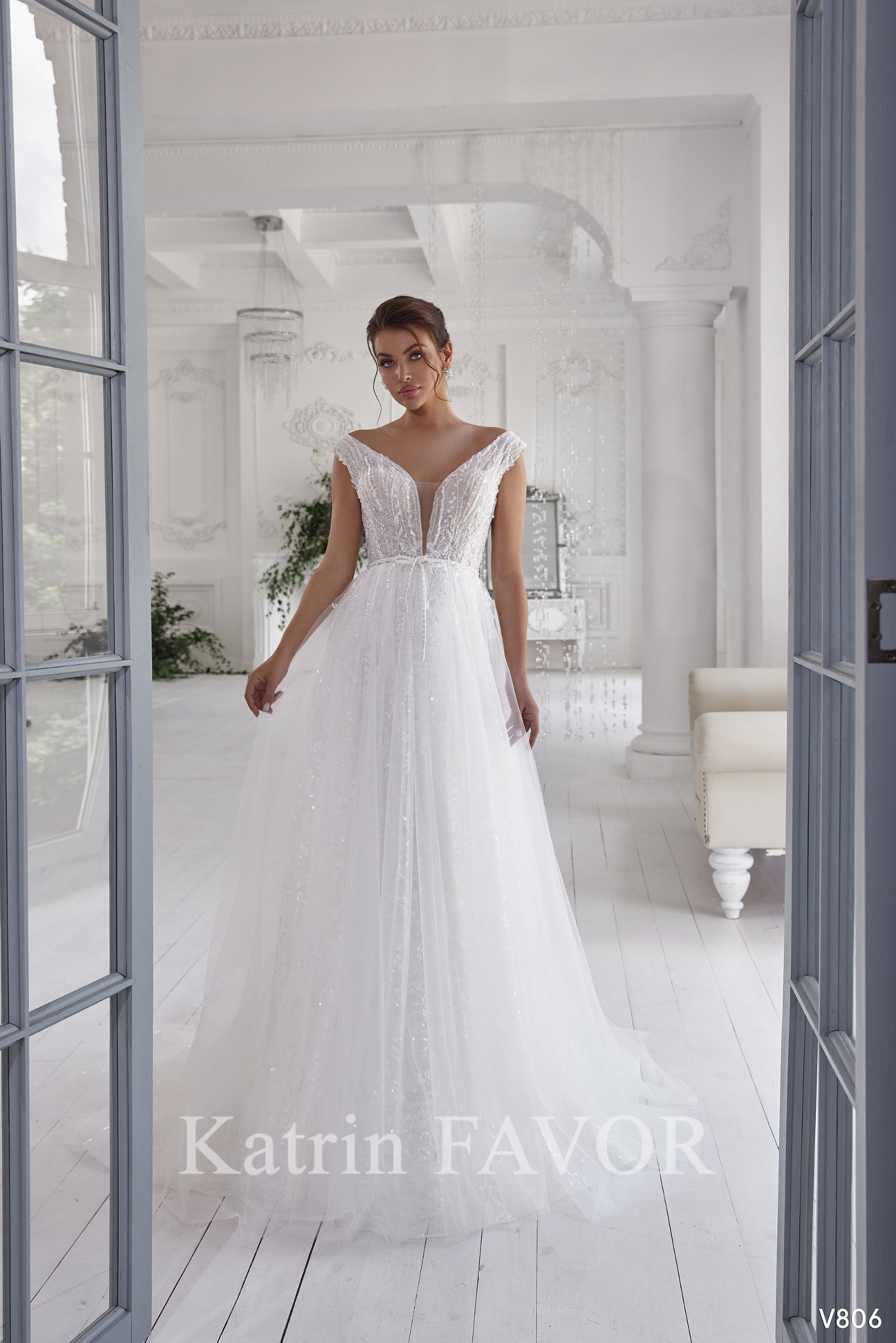KatrinFAVORboutique-Tulle a-line beach wedding dress