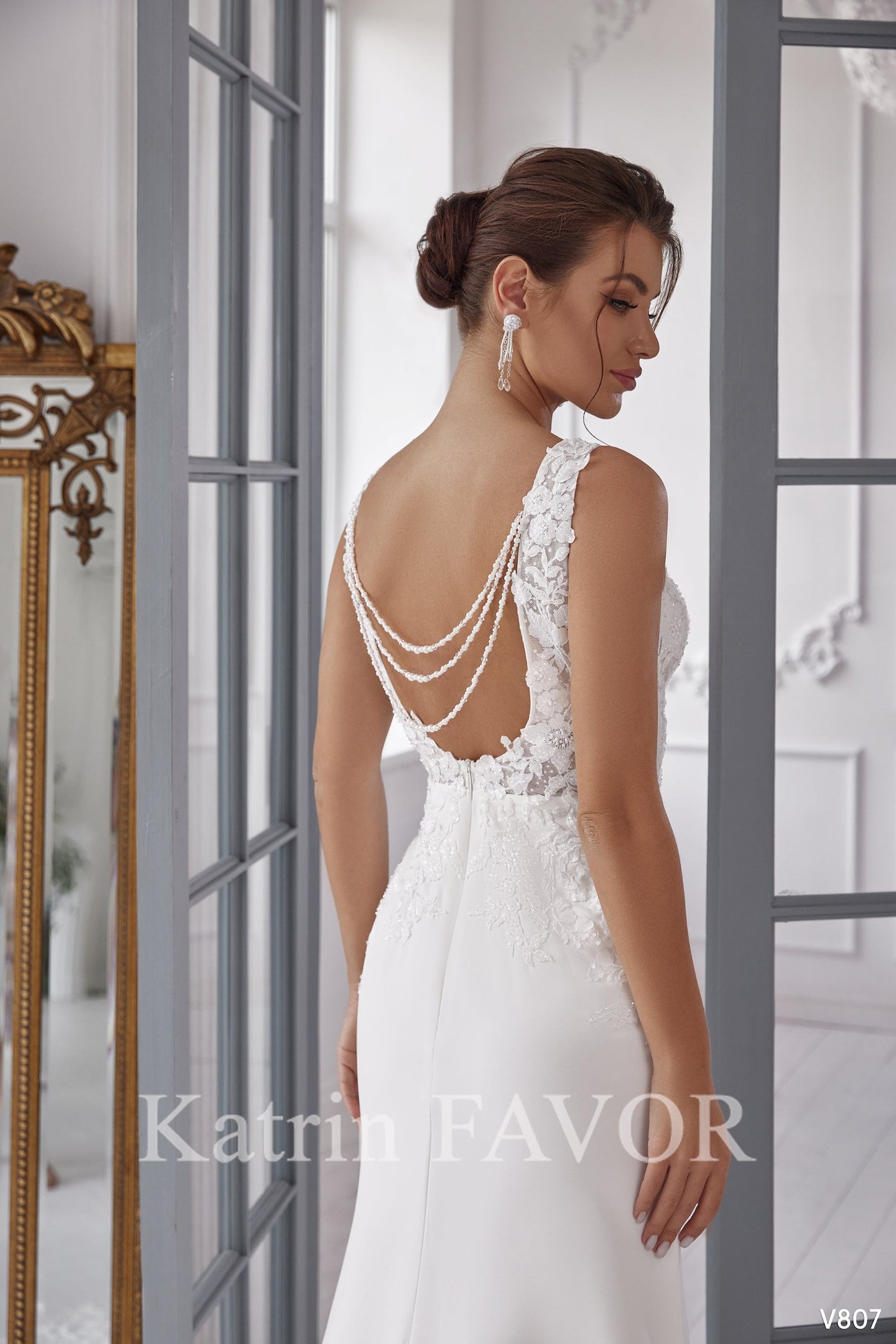 KatrinFAVORboutique-Open back sheath wedding dress with lace train