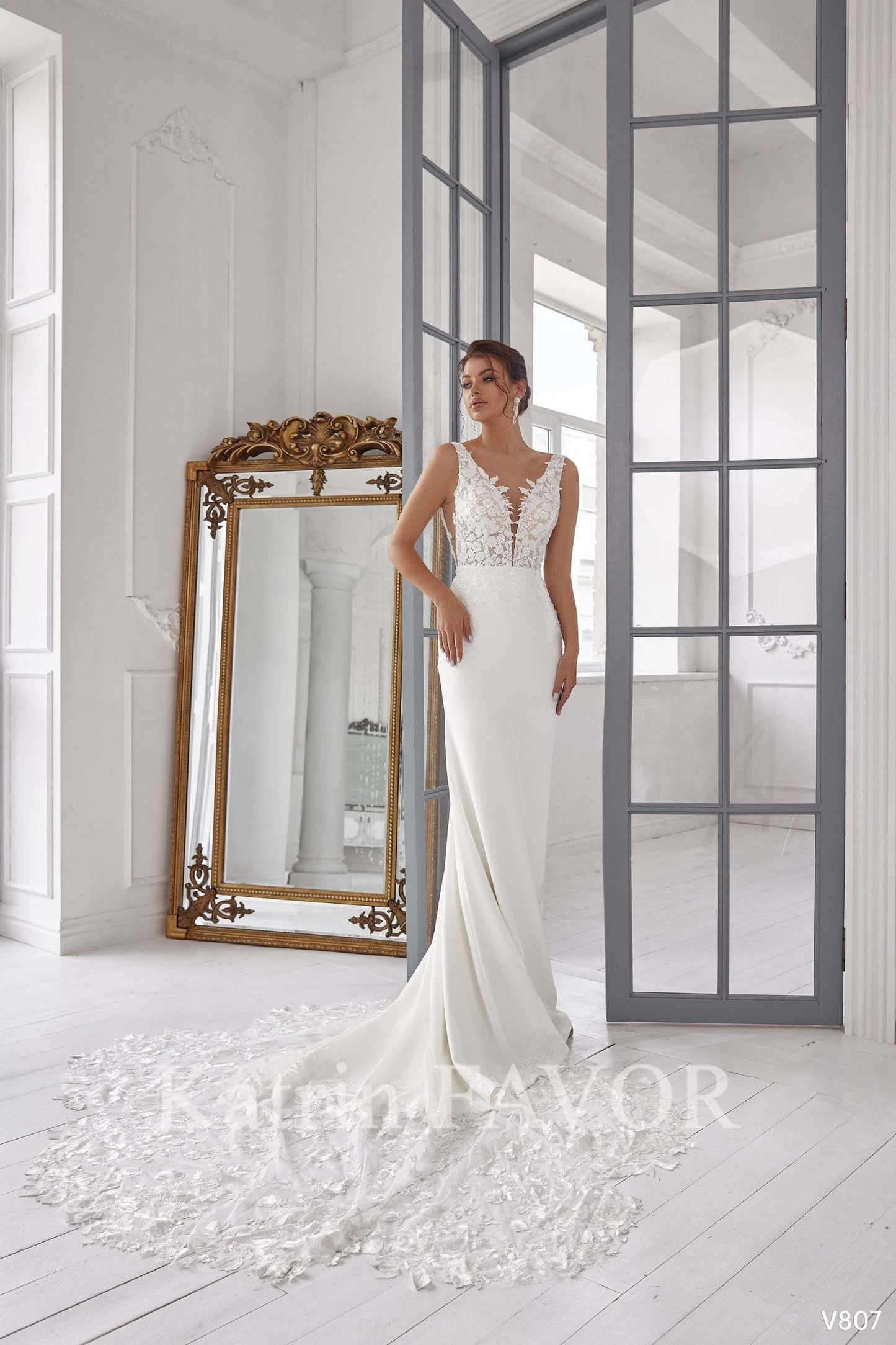 KatrinFAVORboutique-Backless wedding dress Crepe wedding dress