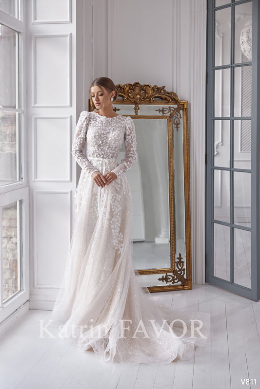 KatrinFAVORboutique-Modest long sleeve wedding dress