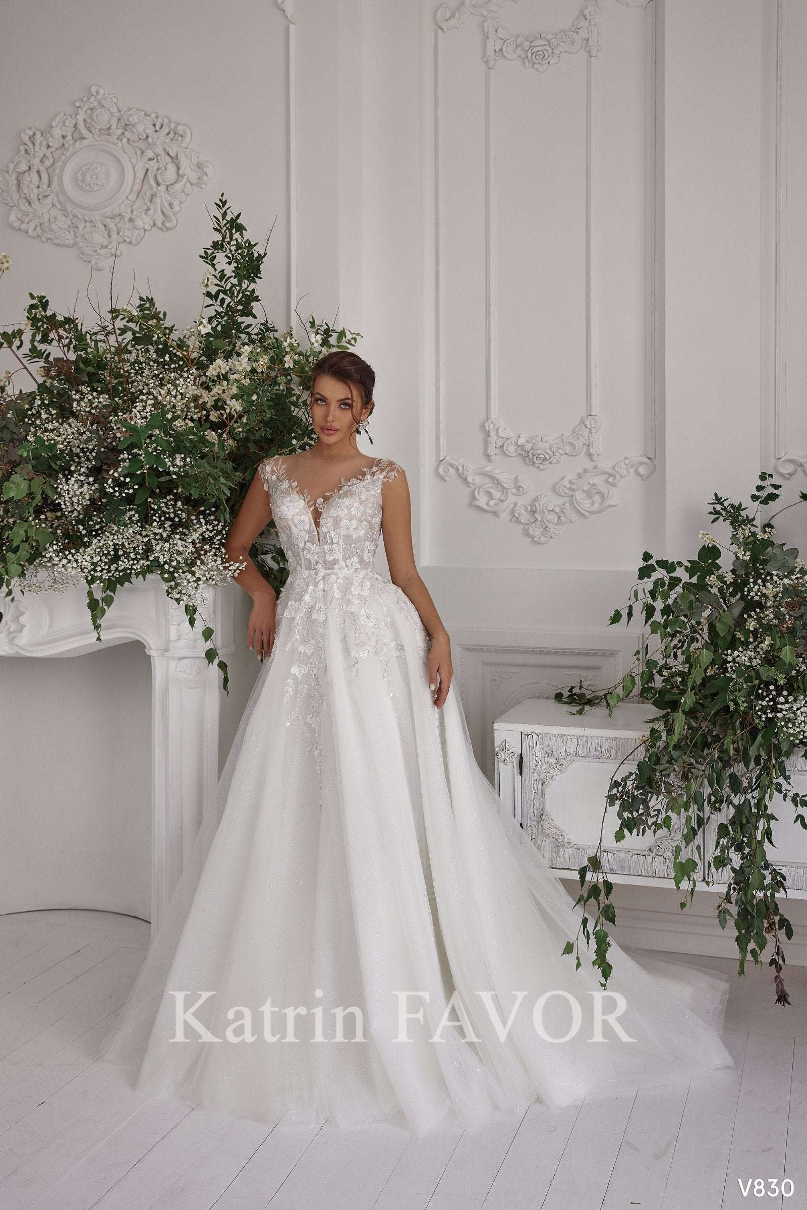 KatrinFAVORboutique-Wedding dress floral White sparkly wedding dress