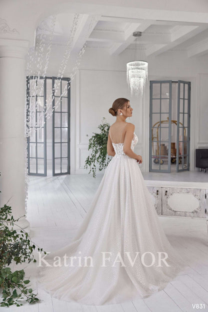 KatrinFAVORboutique-A wedding dress for the beach Cream color wedding gown