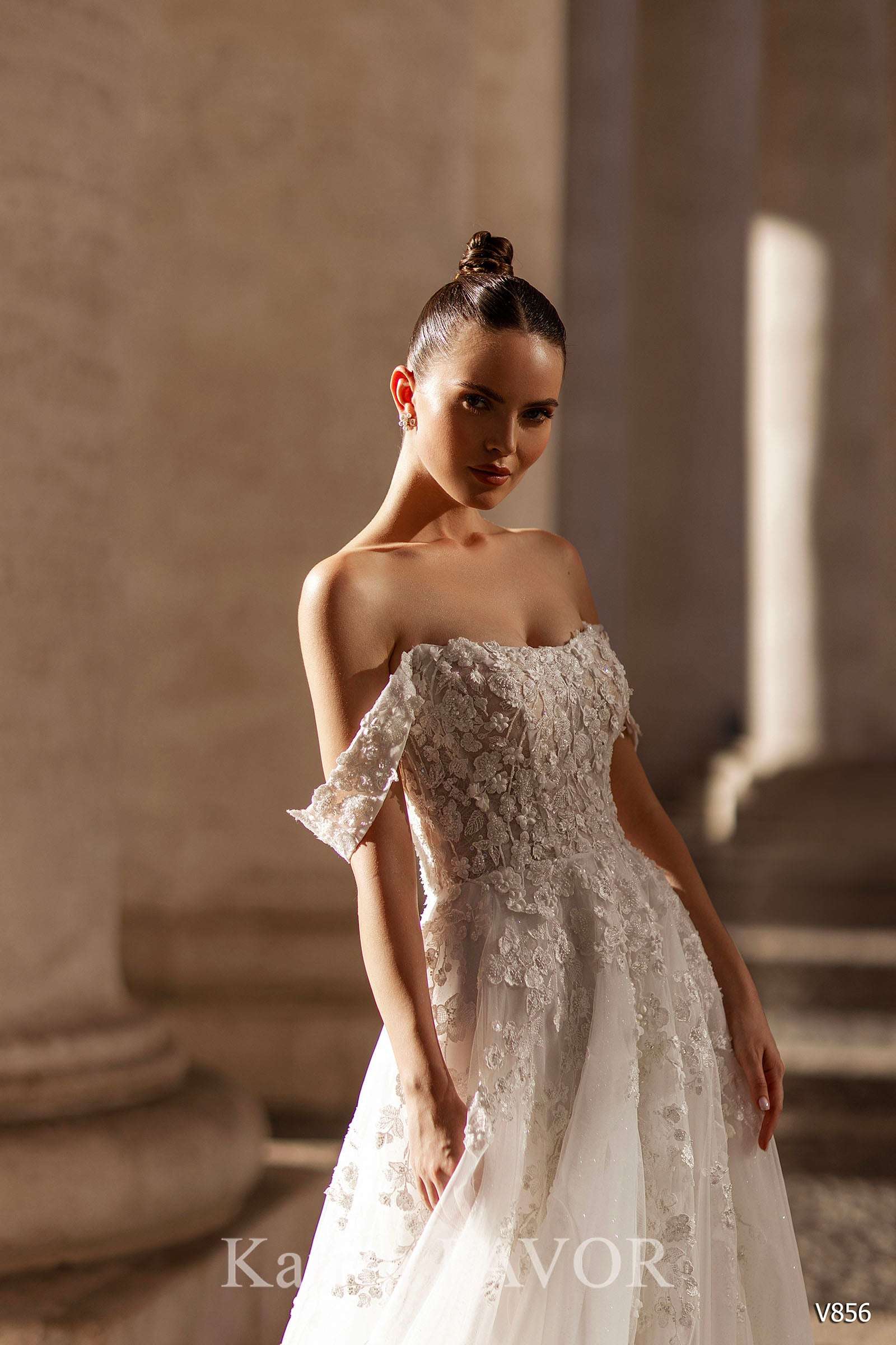 Floral wedding dress | Tulle wedding dress with lace | KatrinFAVOR Katrin FAVOR boutique Floral wedding dress | Tulle wedding dress with lace | KatrinFAVOR Katrin FAVOR boutique