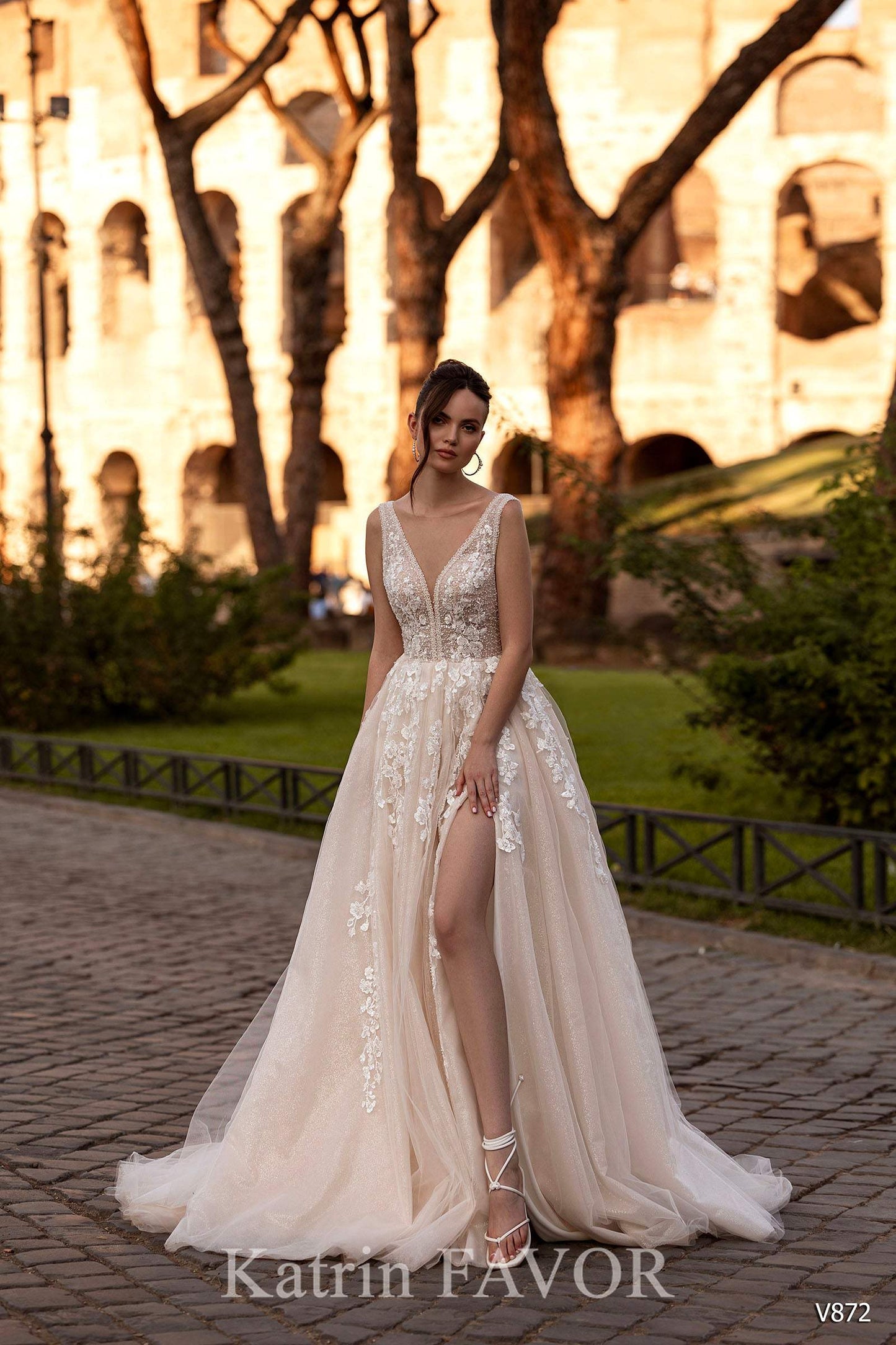 KatrinFAVORboutique-Beach style wedding dress Blushing bride Sparkly wedding gown