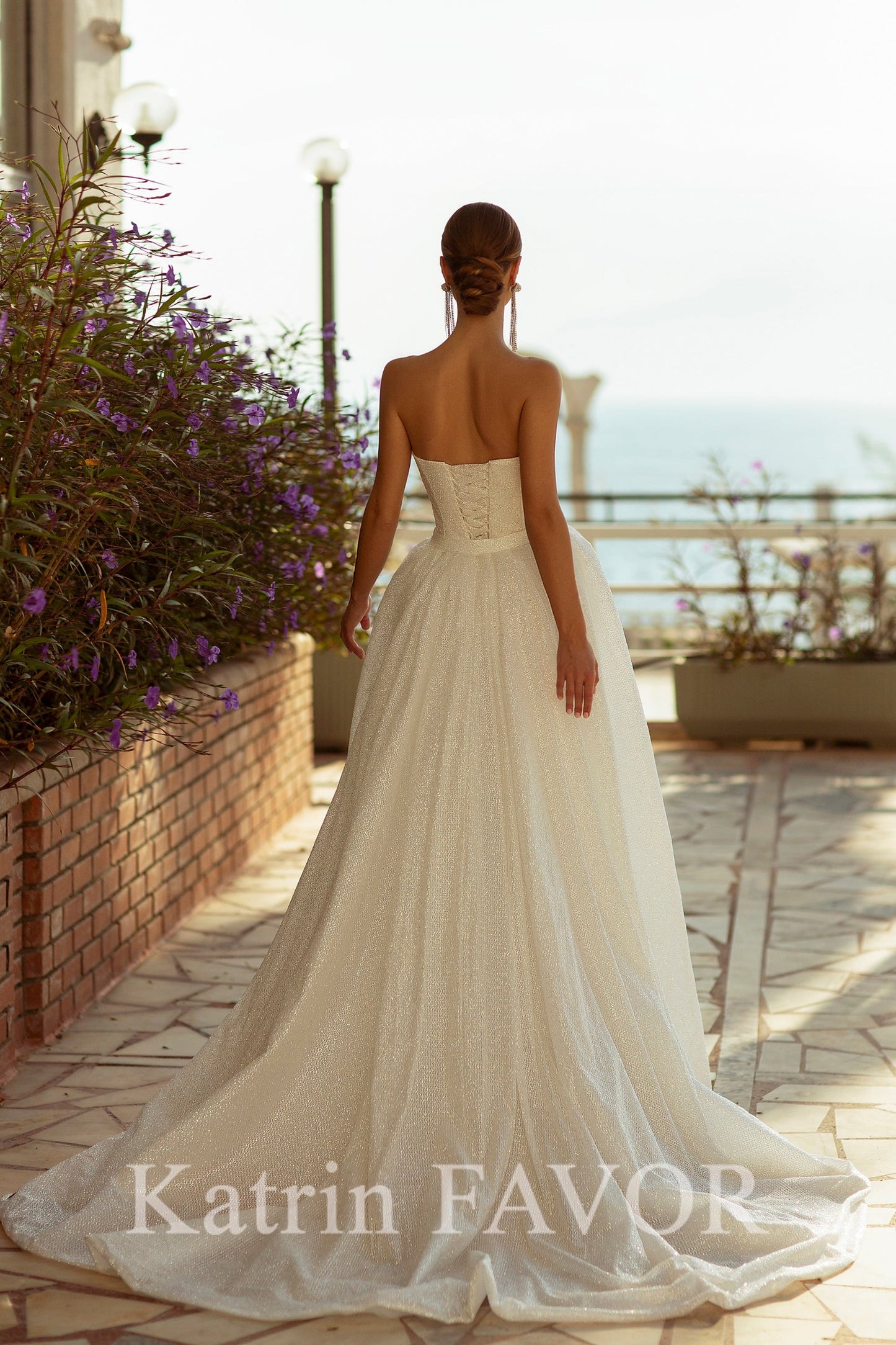 KatrinFAVORboutique-2-in-1 sparkle fitted wedding dress