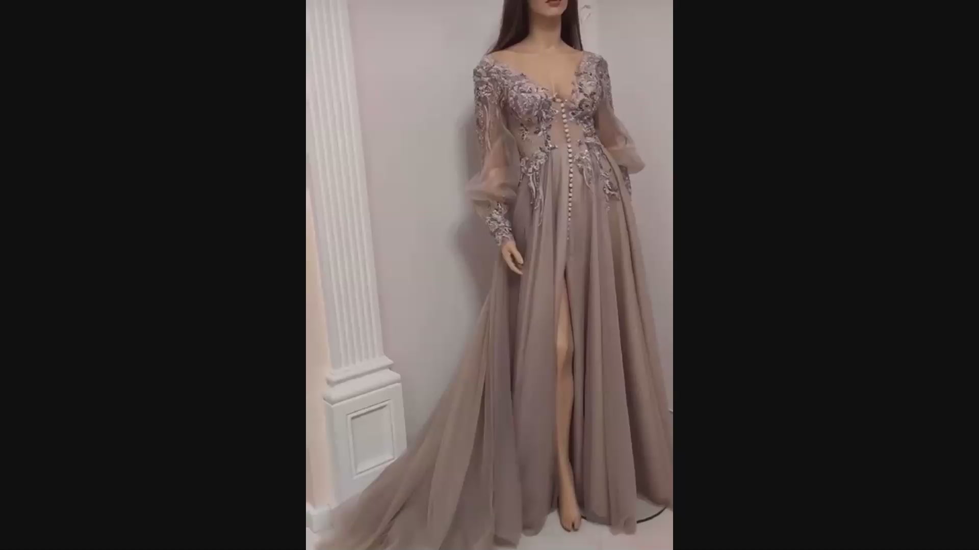 Flower applique gown | Engagement photo dresses fall